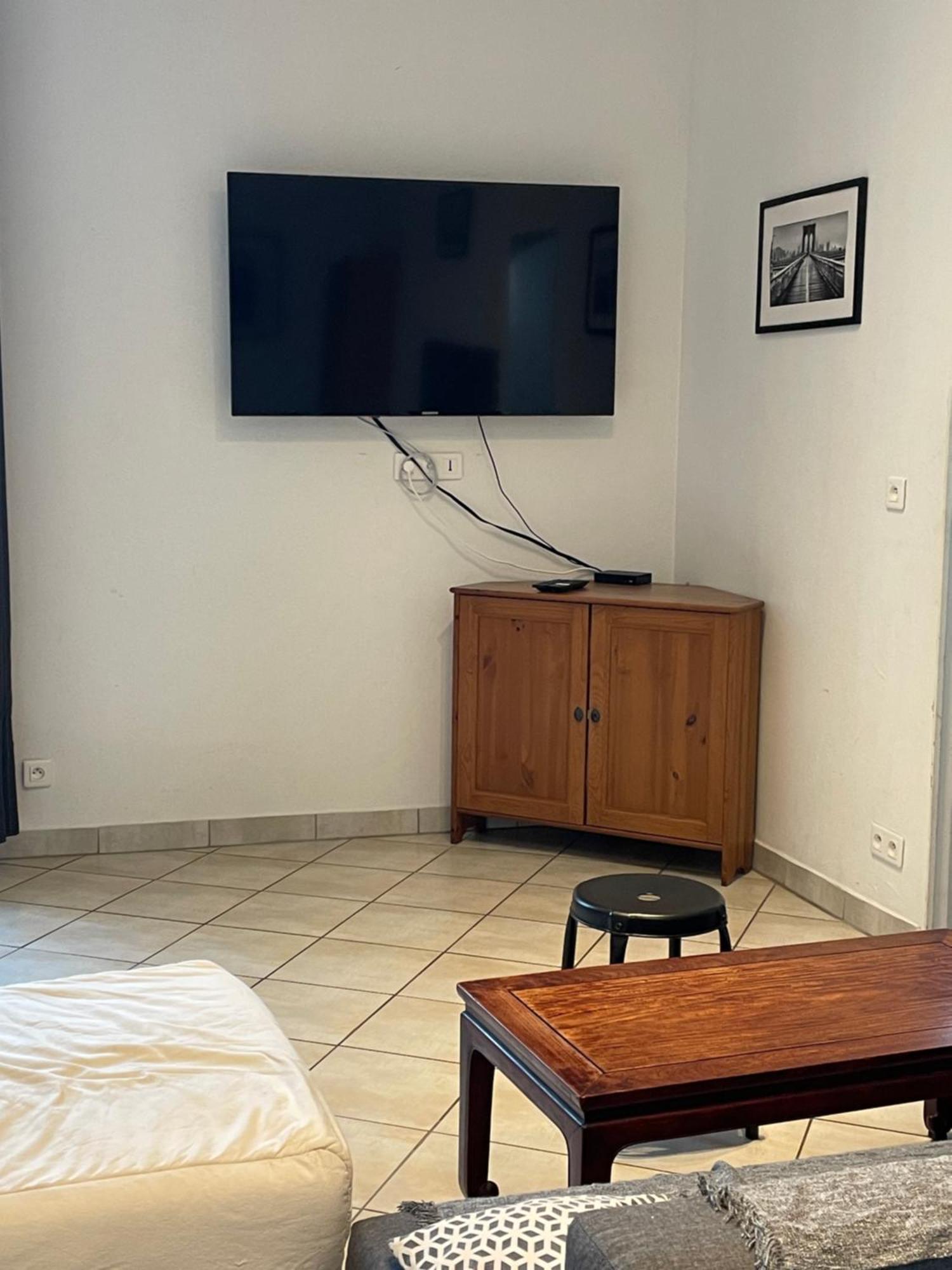 Appartamento Grand T2 Sur Cour Aufferville Esterno foto